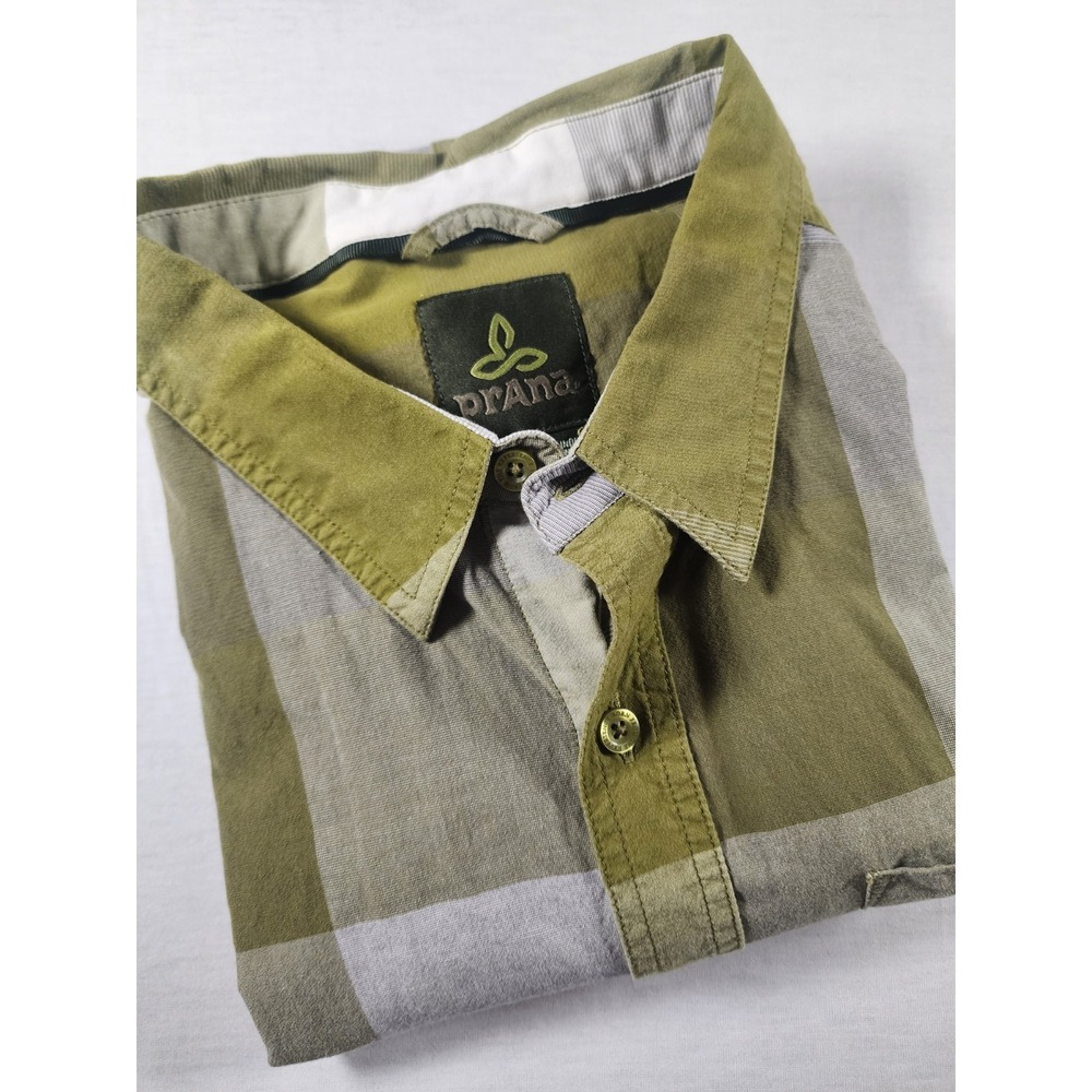 prAna Green Plaid Short Sleeve Button Up Mens Large Organic Cotton Casual Shirt